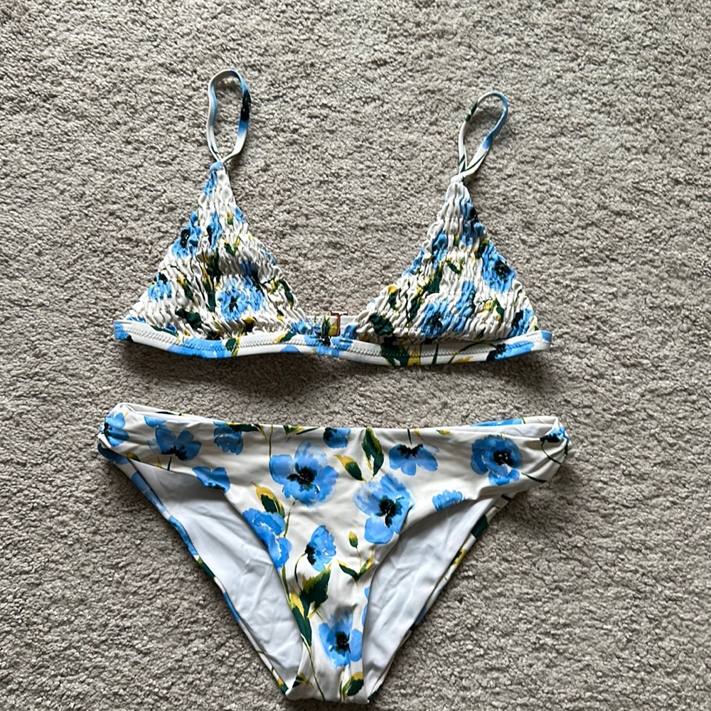 Tori Praver Bikini